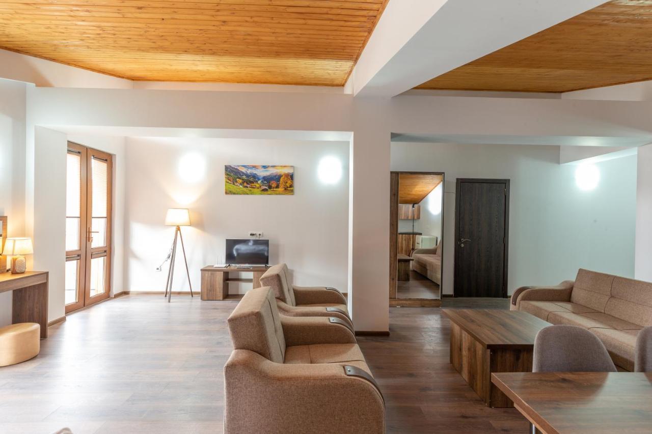 Pine Chalets By Ka Group Gudauri Exteriér fotografie